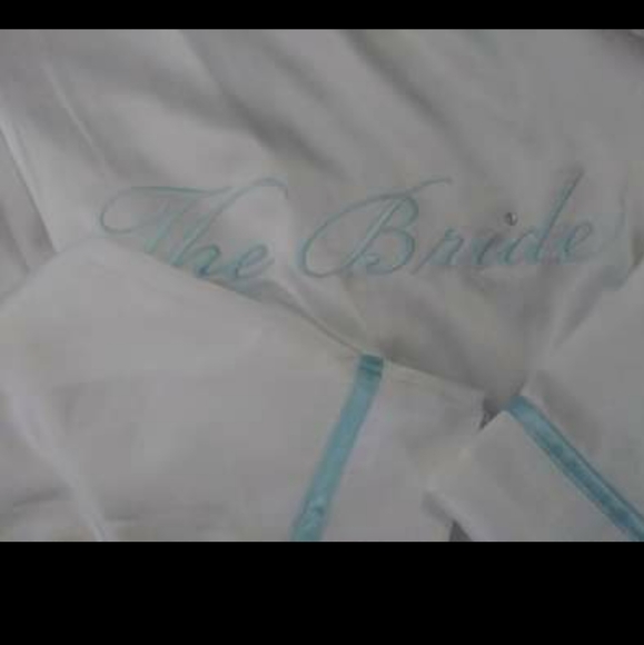 Bride Robe - Picture 3 of 4